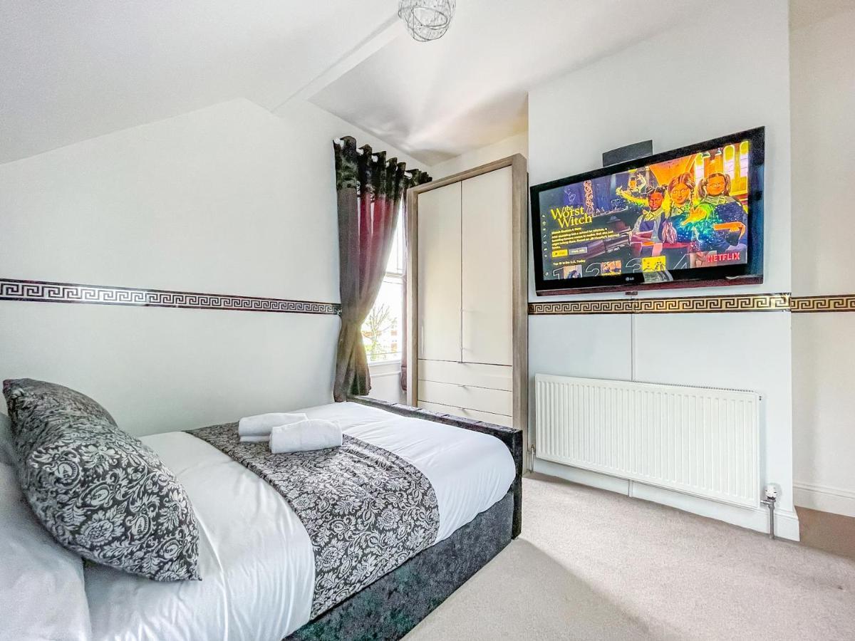 *Rd9Bc* For Your Most Relaxed & Cosy Stay + Free Parking + Free Fast Wifi * Leeds  Bagian luar foto