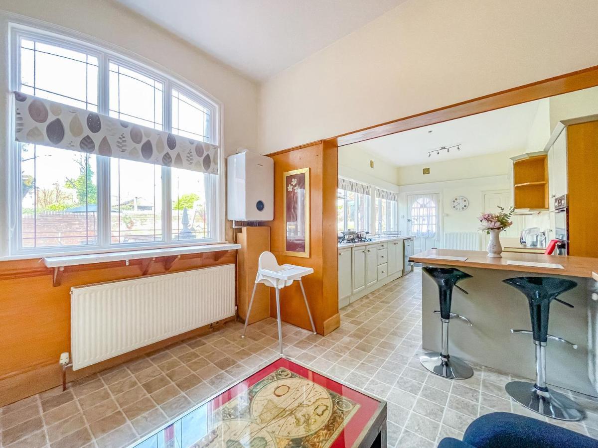 *Rd9Bc* For Your Most Relaxed & Cosy Stay + Free Parking + Free Fast Wifi * Leeds  Bagian luar foto